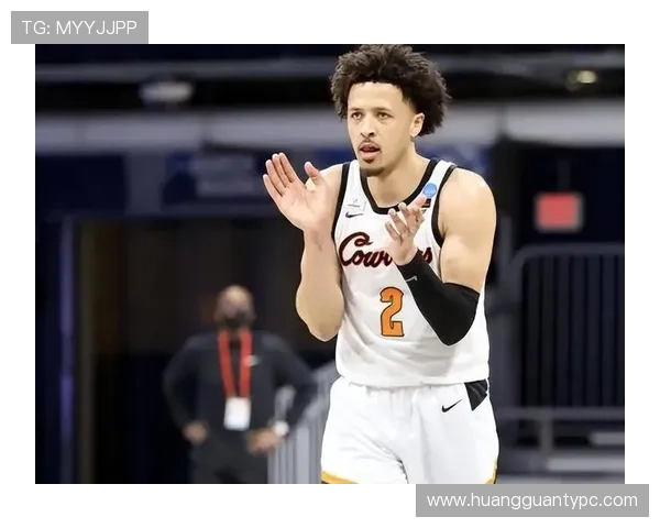 凯德·坎宁安挡拆持球效率较上季明显提升