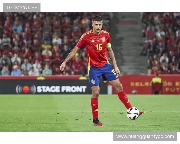 罗德里 vs 布斯克茨：后腰传承中的战术角色与控场逻辑差异