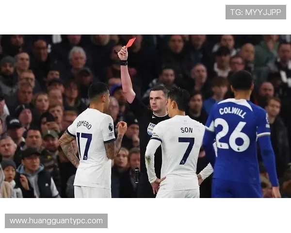 为什么球员抗议判罚却很少改变结果？VAR时代裁判权威如何界定