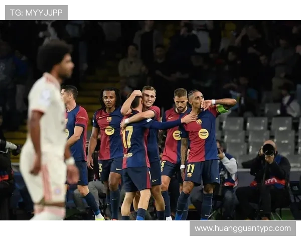 拜仁更衣室矛盾传闻加剧，球队稳定性承压，赛季走势面临考验